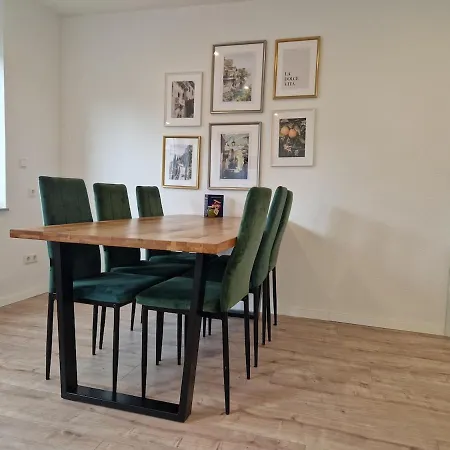 Design Bei Freiburg Apartman *